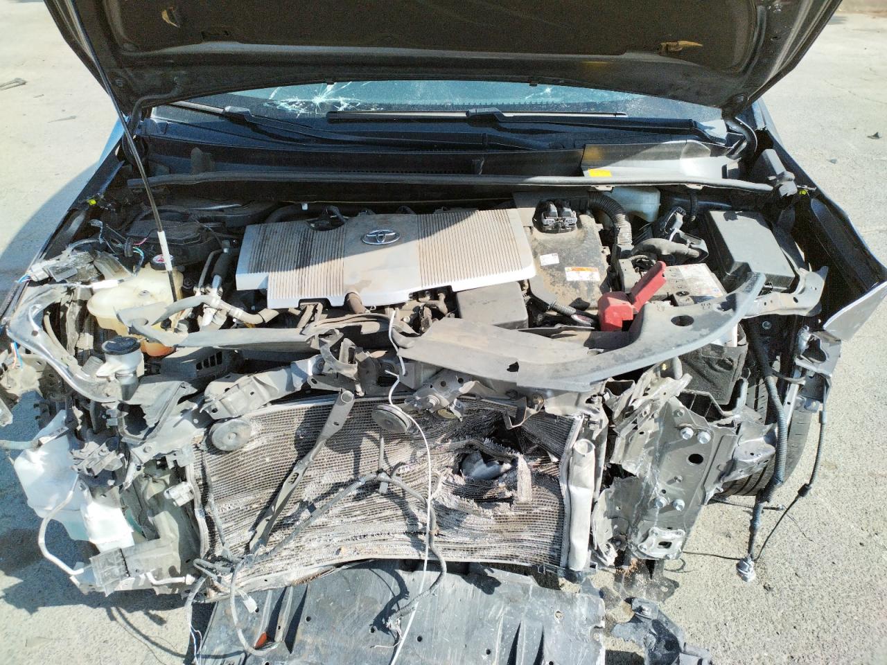 Photo 7 from auction – 2017 TOYOTA PRIUS with VIN JTDKBRFU7H3571948