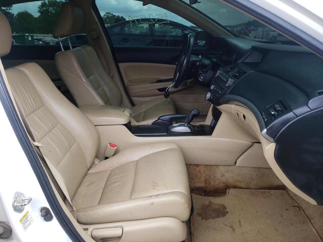Photo 5 from auction – 2012 HONDA ACCORD with VIN 1HGCP2F63CA223164