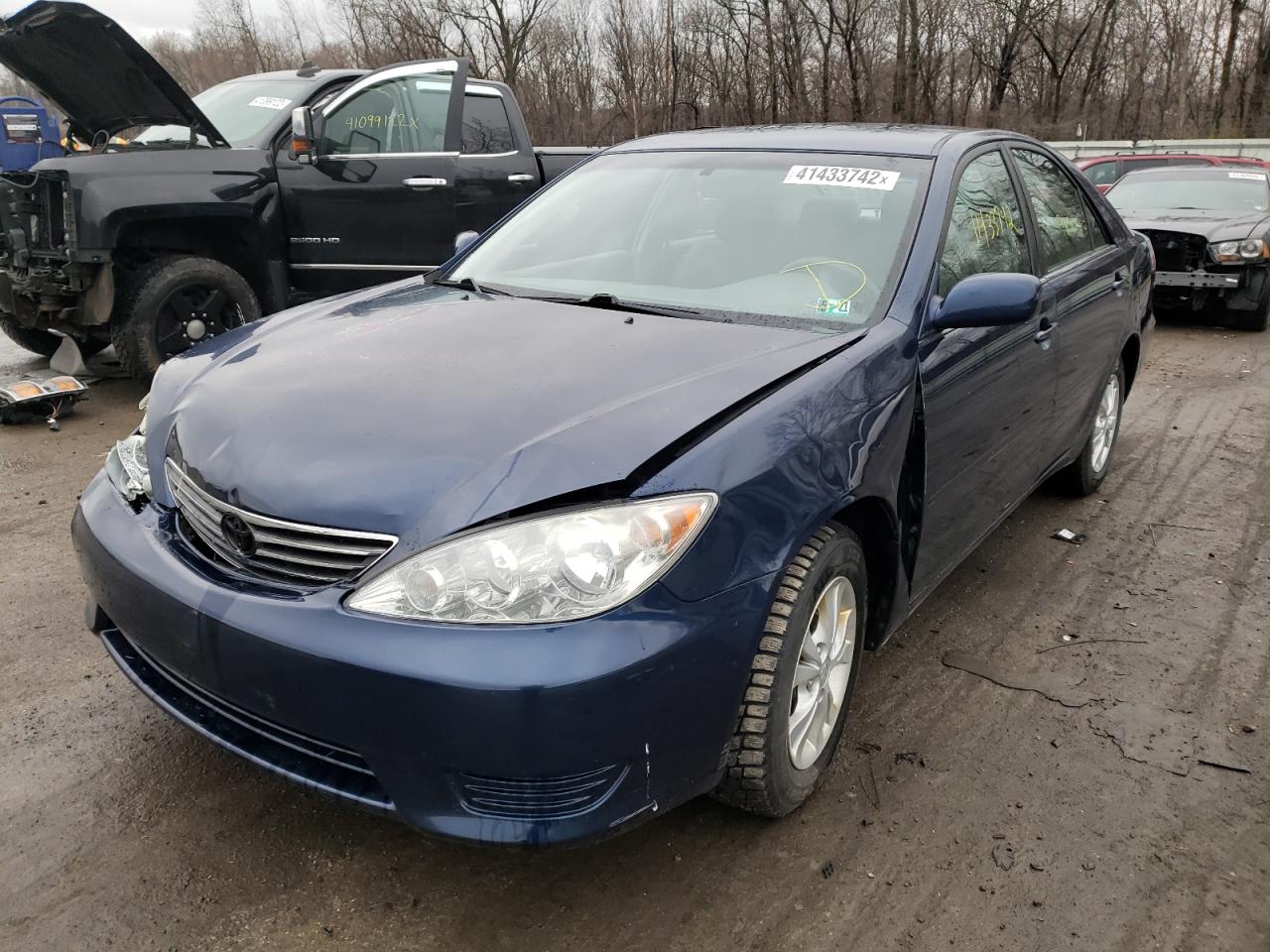 Photo 2 from auction – 2006 TOYOTA CAMRY LE with VIN 4T1BF30K96U111170