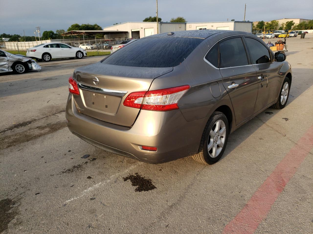 Photo 4 from auction – 2015 NISSAN SENTRA S with VIN 3N1AB7AP1FY247483