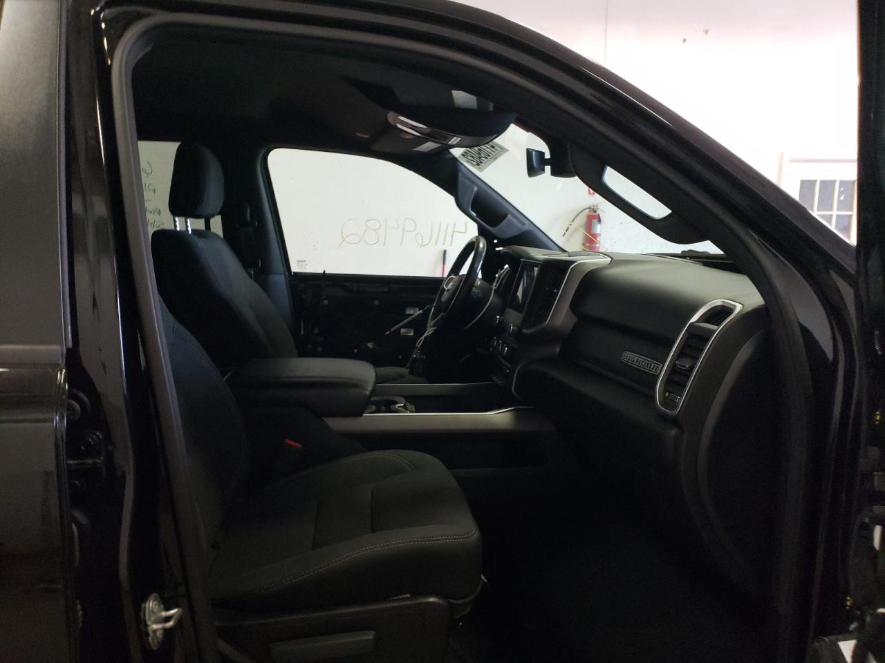 Photo 5 from auction – 2019 RAM 1500 BIG H with VIN 1C6RRFFG6KN790616