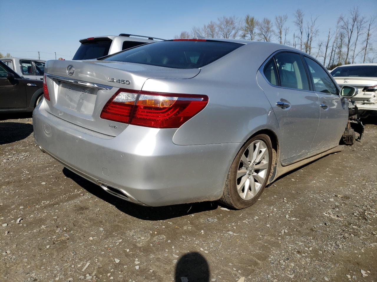 Photo 4 from auction – 2012 LEXUS LS 460 with VIN JTHCL5EF4C5013404
