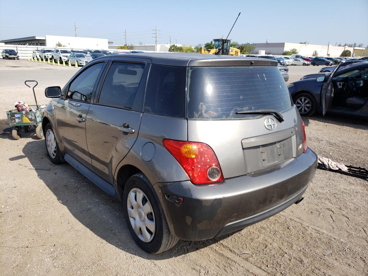 Photo 3 from auction – 2005 TOYOTA SCION XA with VIN JTKKT624450125246