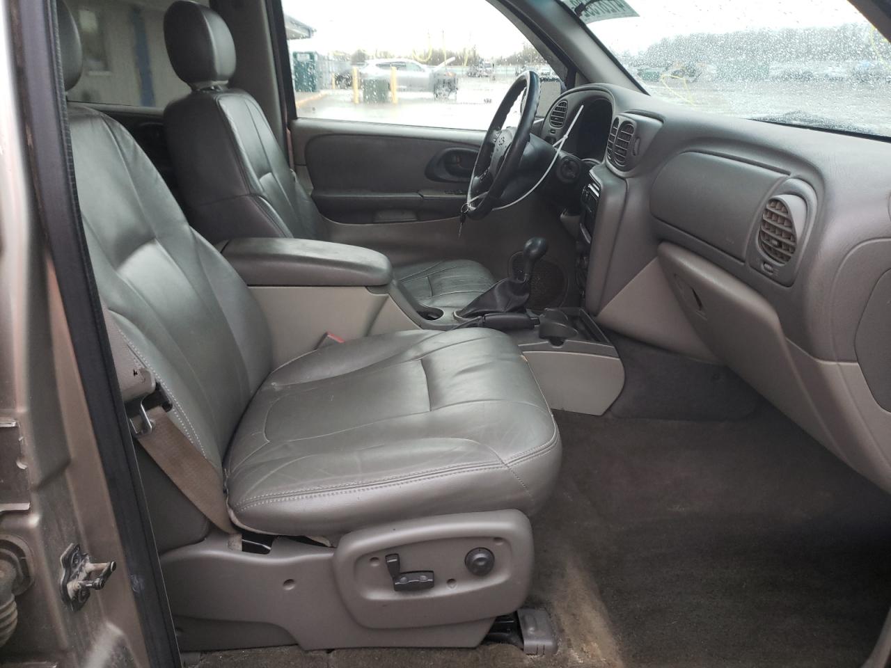 Photo 5 from auction – 2002 CHEVROLET TRAILBLAZE with VIN 1GNDT13SX22405406
