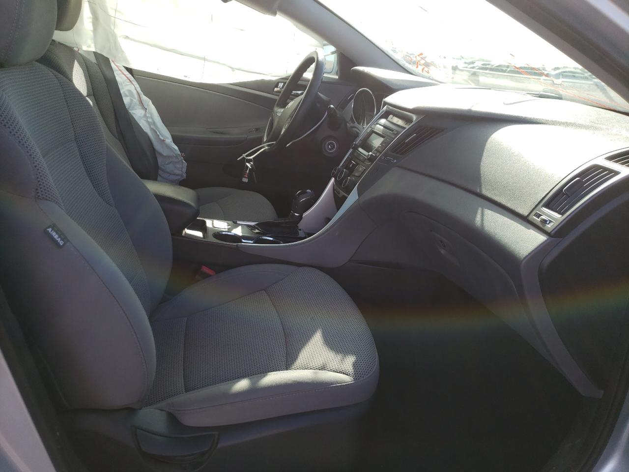 Photo 5 from auction – 2014 HYUNDAI SONATA GLS with VIN 5NPEB4ACXEH844315