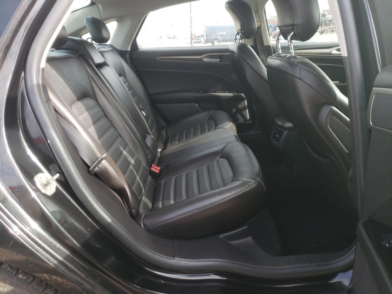 Photo 6 from auction – 2014 FORD FUSION SE with VIN 3FA6P0HD8ER102575