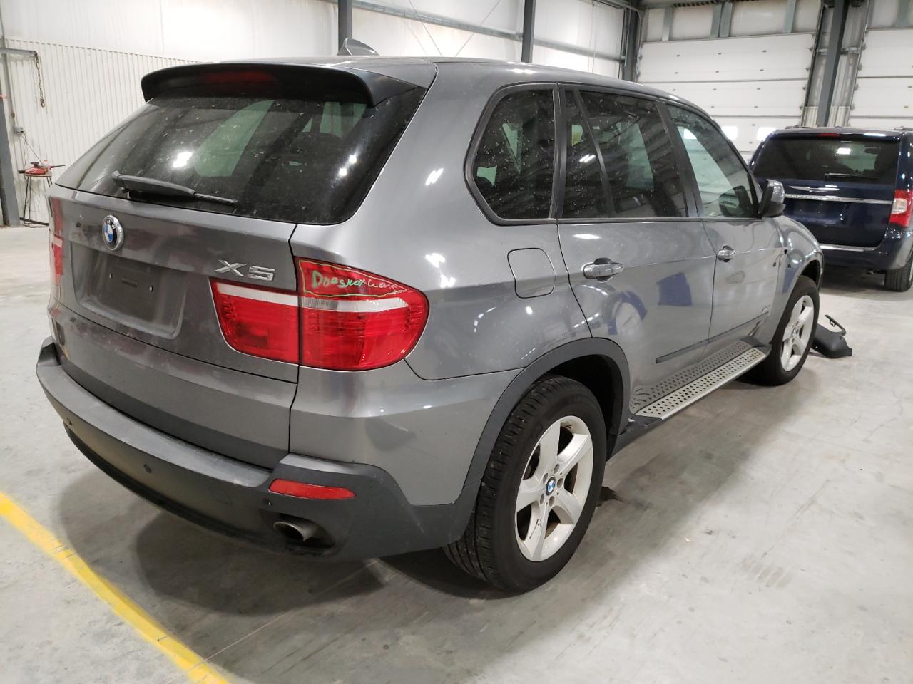 Photo 4 from auction – 2010 BMW X5 XDRIVE3 with VIN 5UXFE4C54AL379089