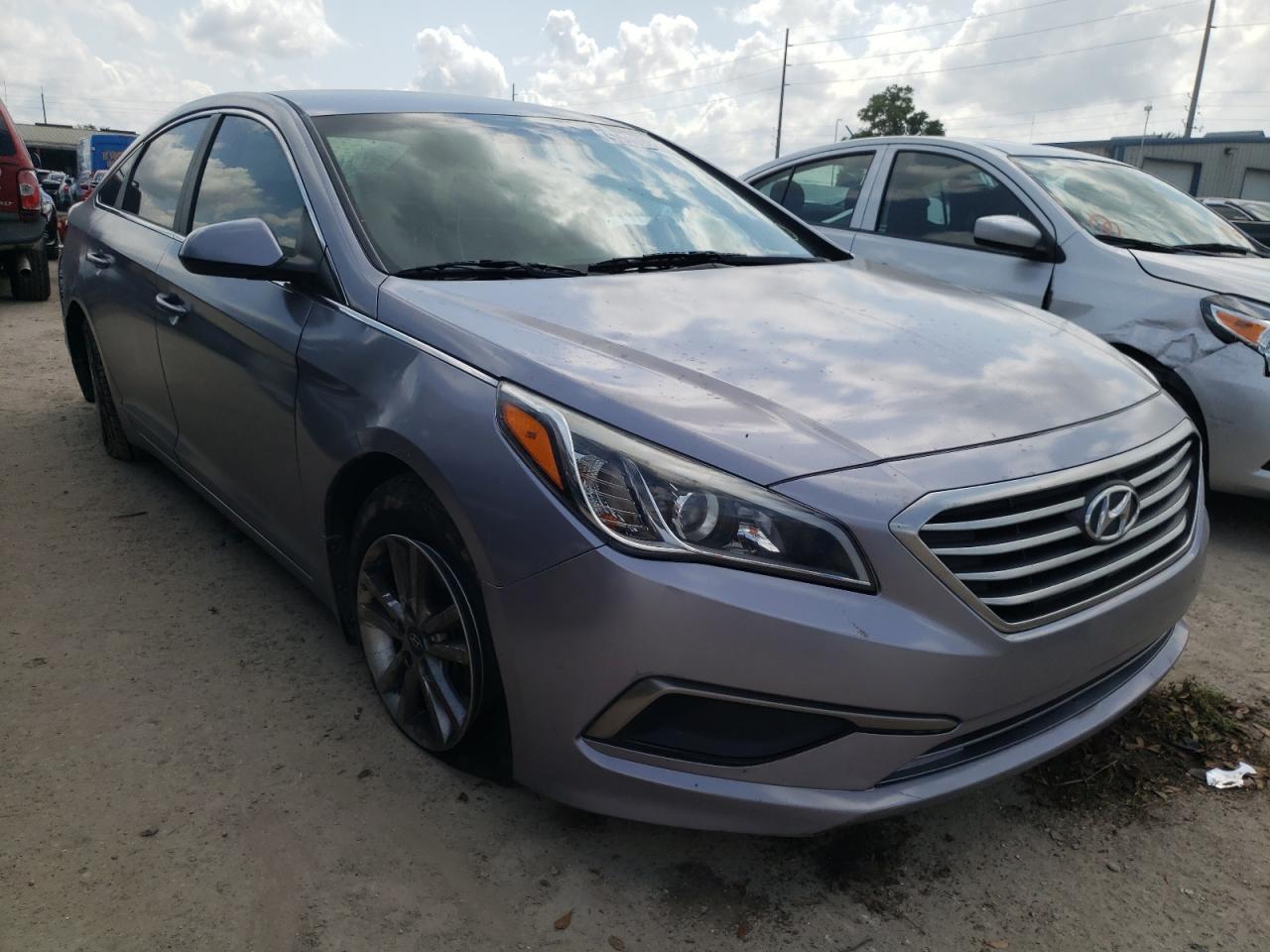 HYUNDAI SONATA SE 2016 with VIN 5NPE24AF4GH310093 - Photo from auction