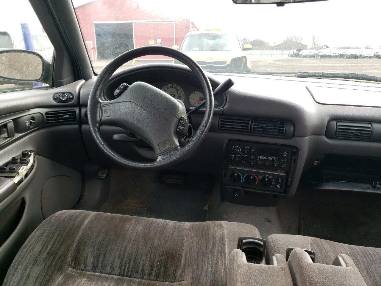 Photo 9 from auction – 1997 CHRYSLER INTREPID with VIN 2C3HH46T2VH696047