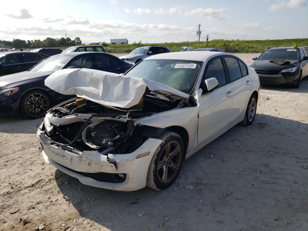Photo 2 from auction – 2015 BMW 320 I with VIN WBA3B1G51FNT03117
