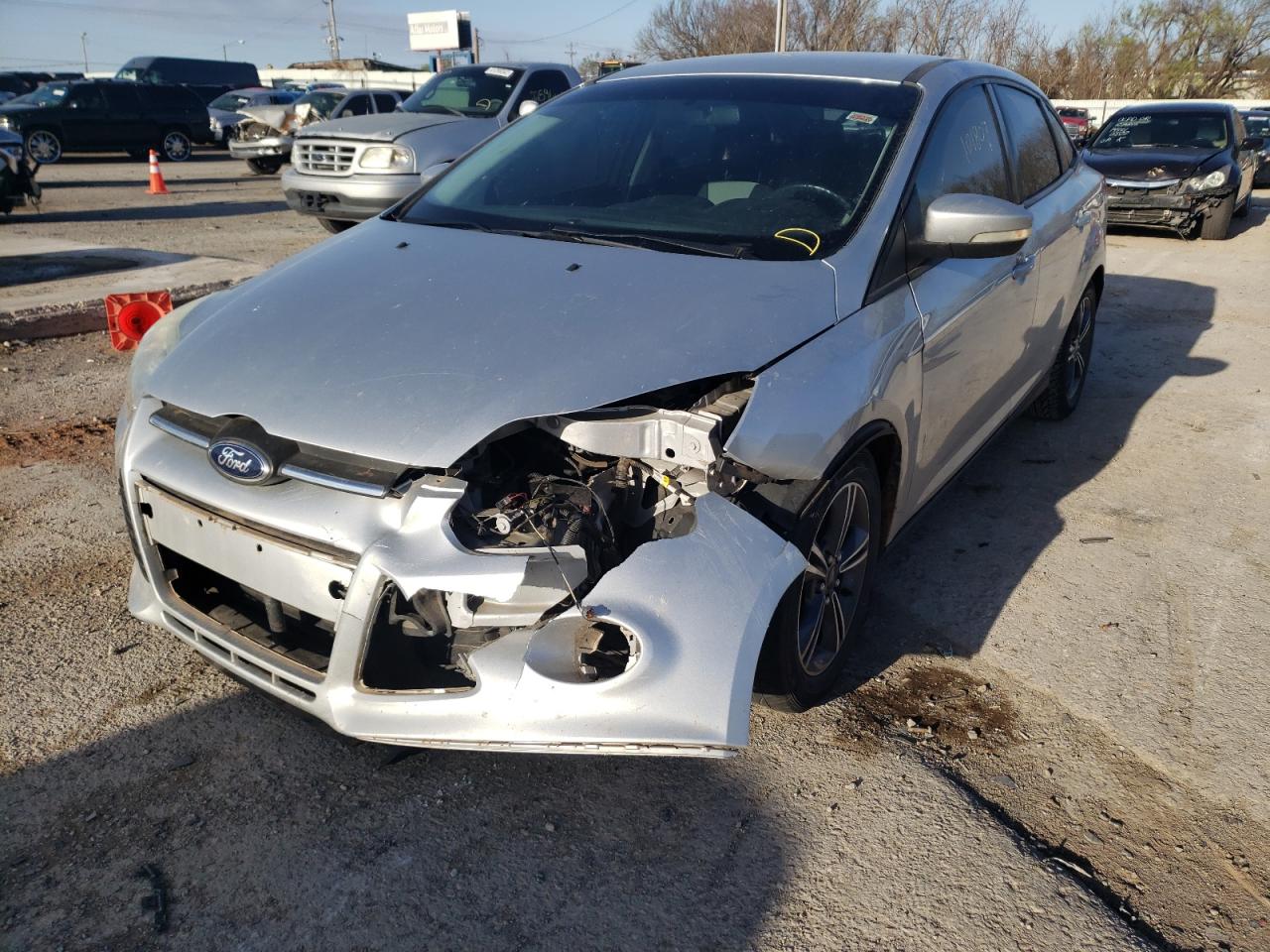 Photo 2 from auction – 2014 FORD FOCUS SE with VIN 1FADP3F29EL340735