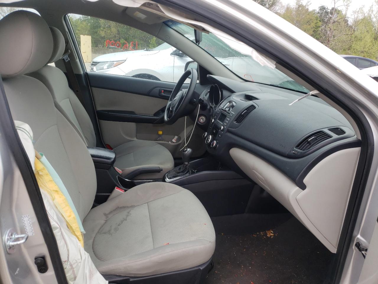 Photo 5 from auction – 2012 KIA FORTE EX with VIN KNAFU4A29C5497933