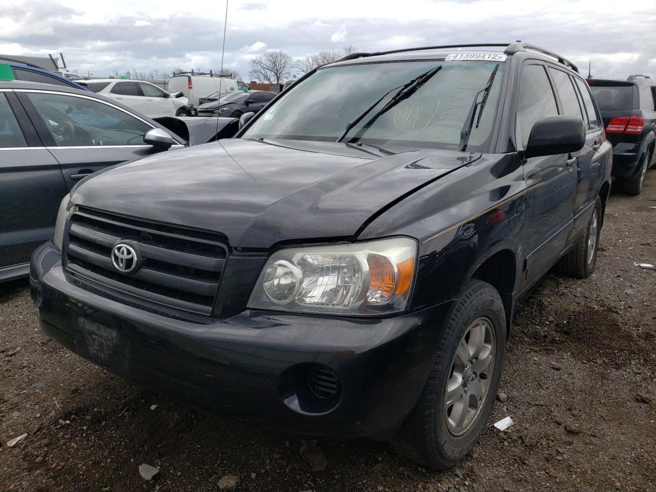 Photo 2 from auction – 2004 TOYOTA HIGHLANDER with VIN JTEGP21A740011348