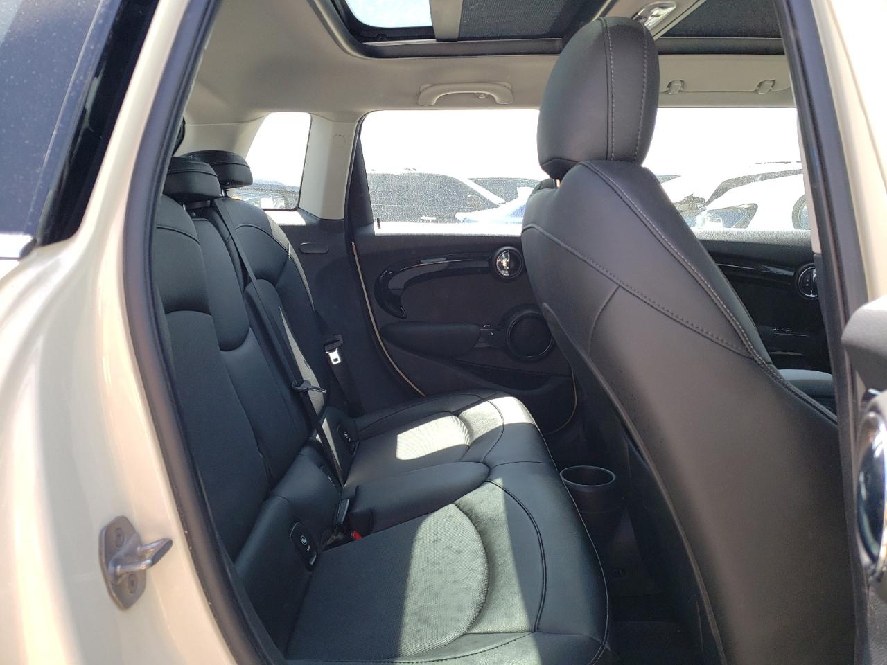 Photo 6 from auction – 2020 MINI COOPER S with VIN WMWXU9C00L2L77937