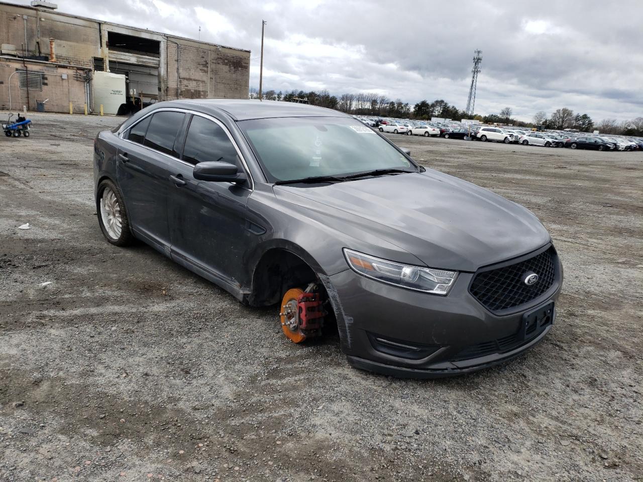 FORD TAURUS SEL 2015 с VIN 1FAHP2E83FG166625 - Фото с аукциона