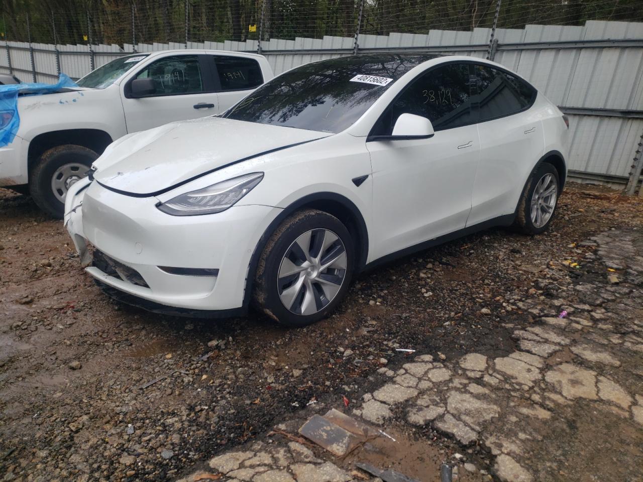 Photo 2 from auction – 2020 TESLA MODEL Y with VIN 5YJYGDEE4LF027525