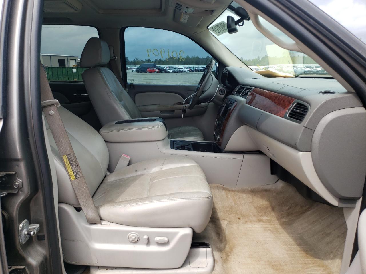 Photo 5 from auction – 2007 CHEVROLET SUBURBAN K with VIN 3GNFK16337G139063