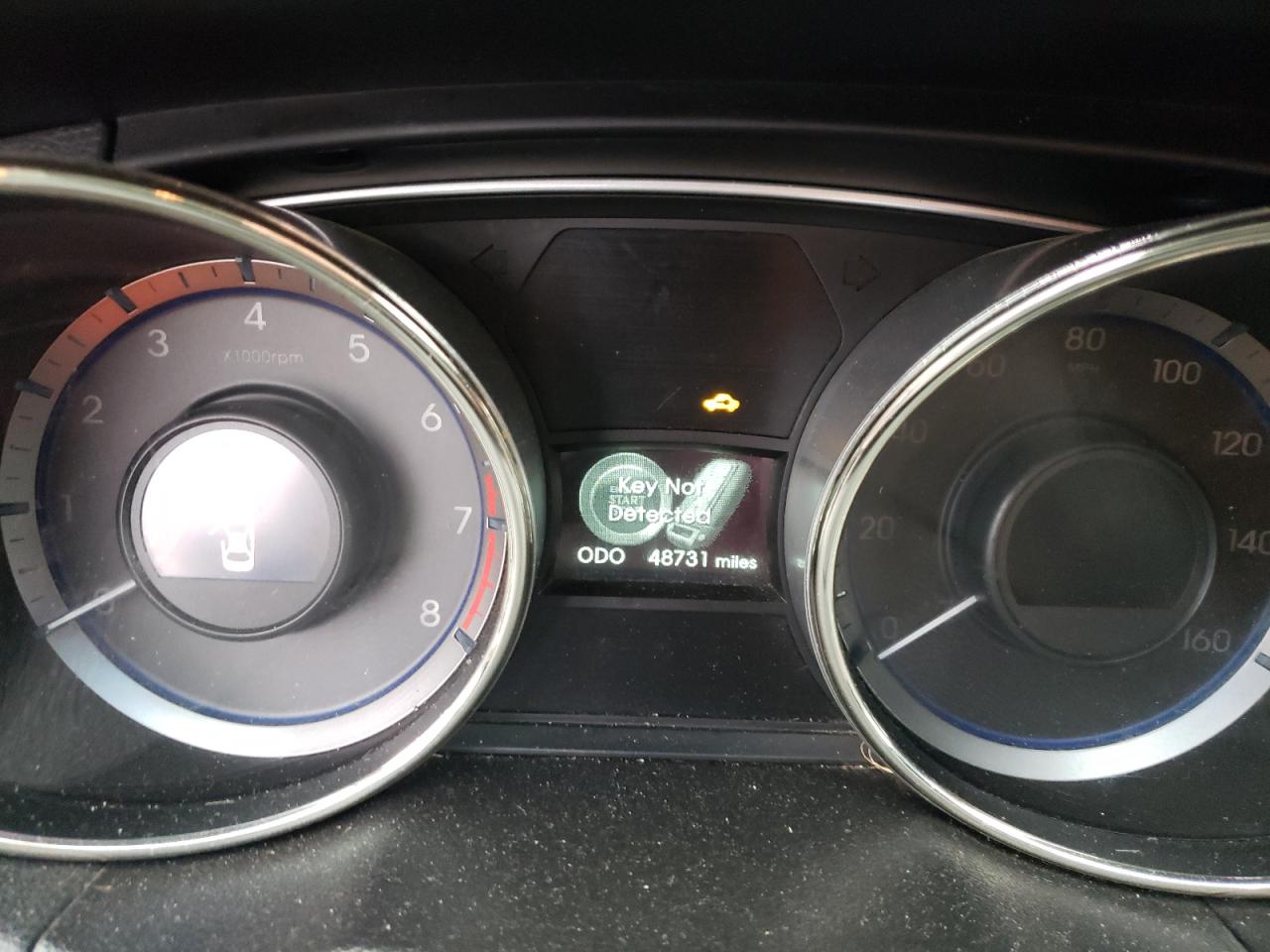 Photo 8 from auction – 2011 HYUNDAI SONATA SE with VIN 5NPEC4AC4BH274773