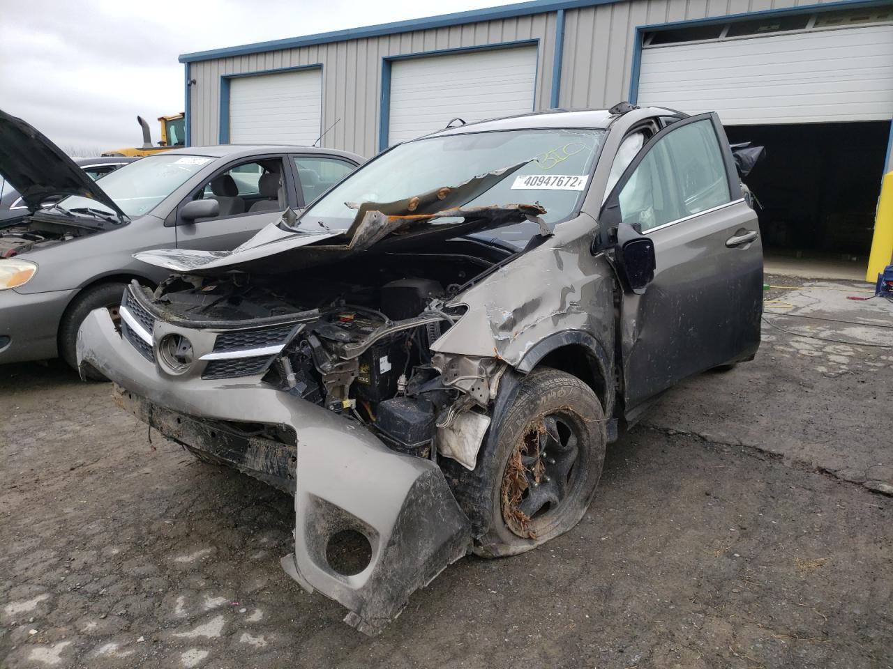 Photo 2 from auction – 2013 TOYOTA RAV4 LE with VIN 2T3ZFREV0DW017221