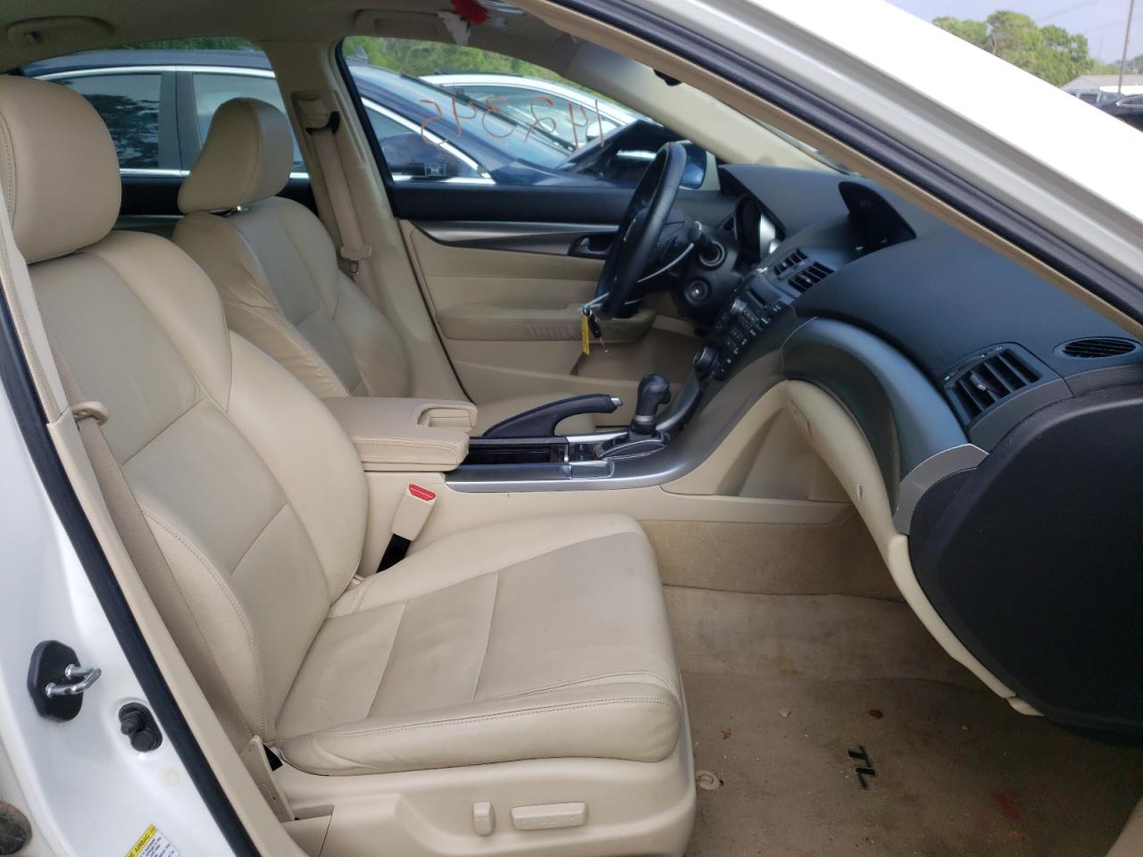 Photo 5 from auction – 2010 ACURA TL with VIN 19UUA8F24AA002627