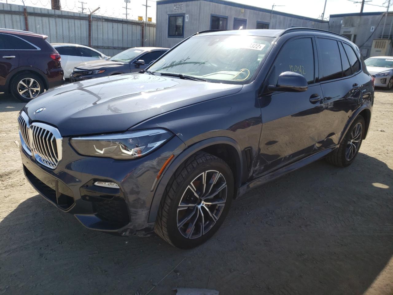 Photo 2 from auction – 2020 BMW X5 SDRIVE with VIN 5UXCR4C08L9B60232