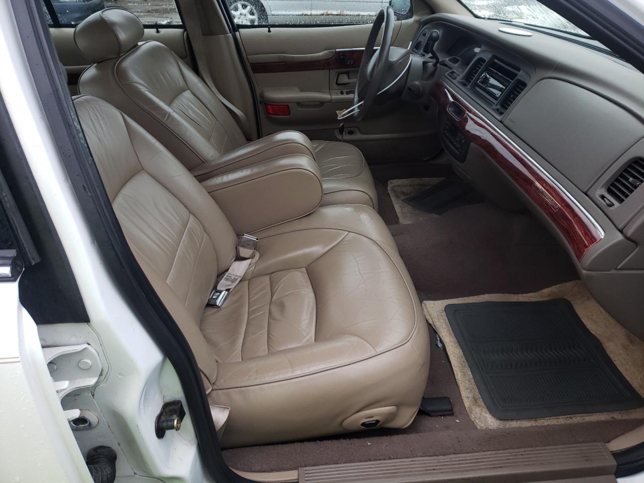 Photo 5 from auction – 2000 MERCURY GRAND MARQ with VIN 2MEFM75W1YX698571