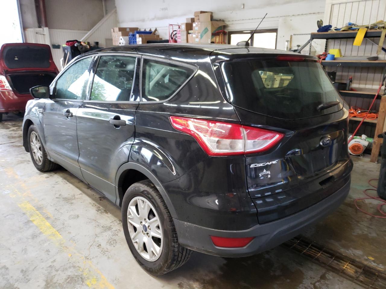 Photo 3 from auction – 2014 FORD ESCAPE S with VIN 1FMCU0F7XEUB38775
