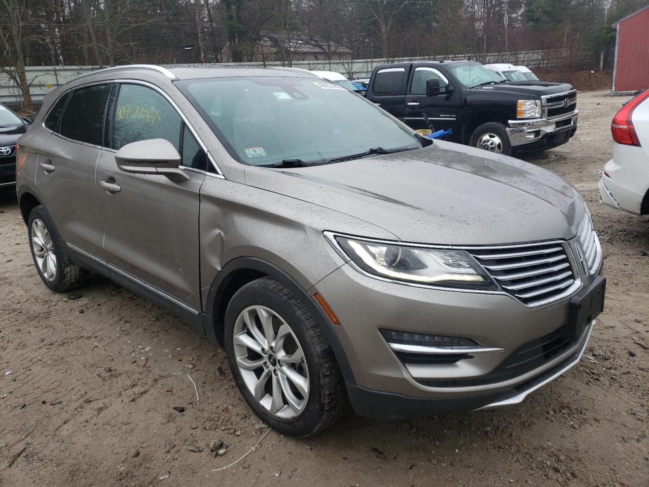 Photo 9 from auction – 2016 LINCOLN MKC SELECT with VIN 5LMCJ2D98GUJ20431