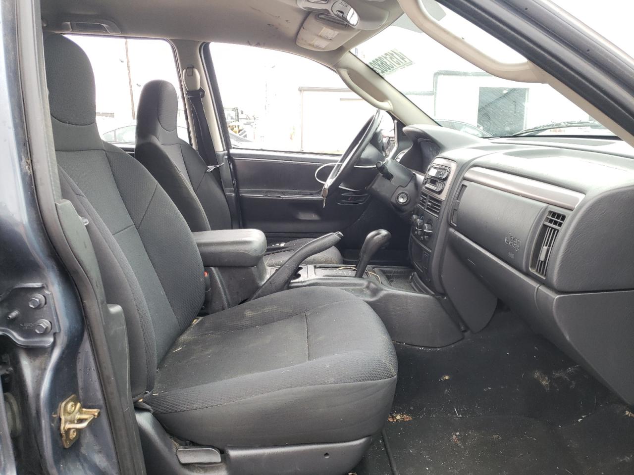 Photo 5 from auction – 2004 JEEP GRAND CHER with VIN 1J4GW48S74C101349