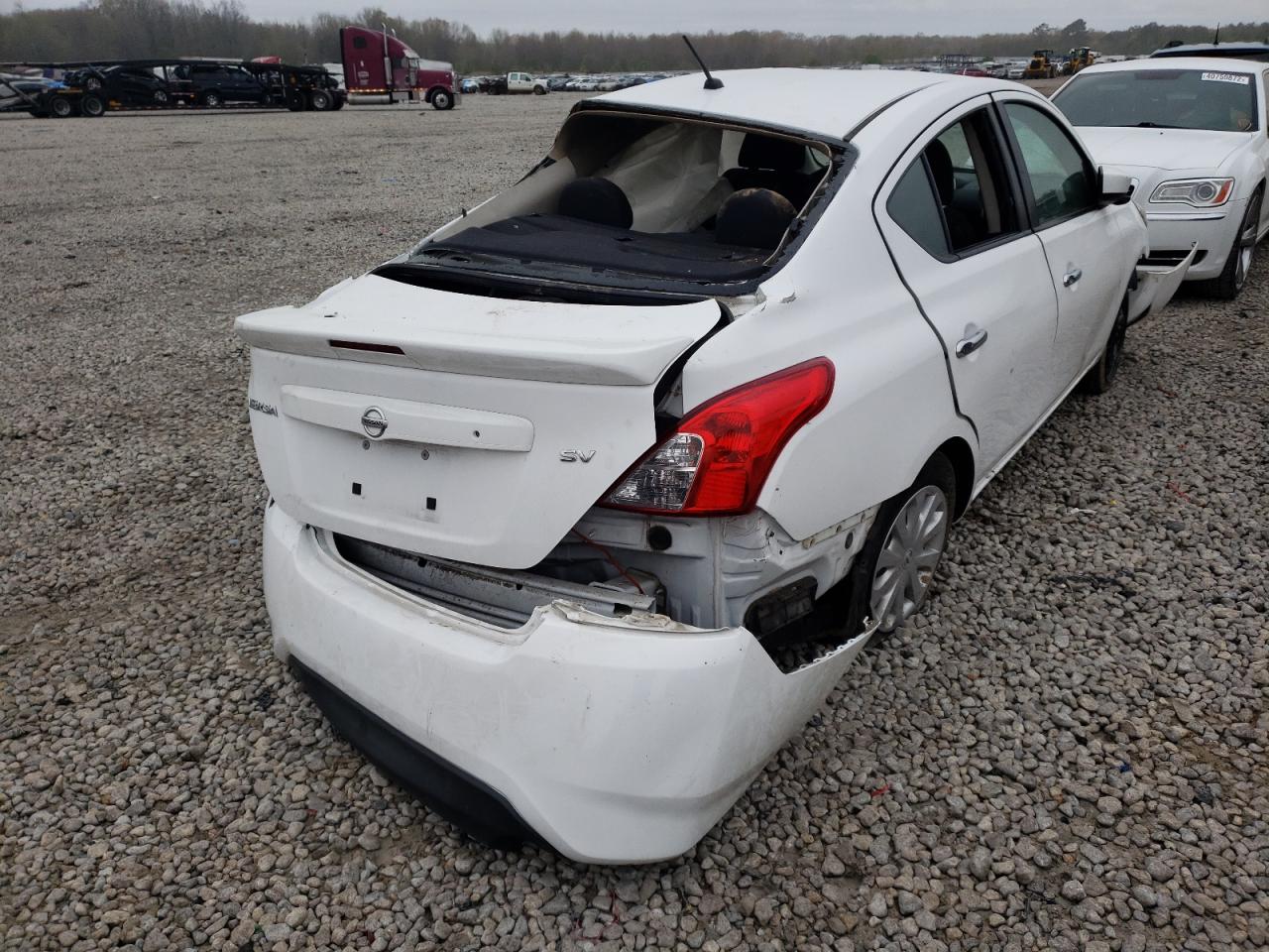 Photo 4 from auction – 2018 NISSAN VERSA S with VIN 3N1CN7AP6JL800697