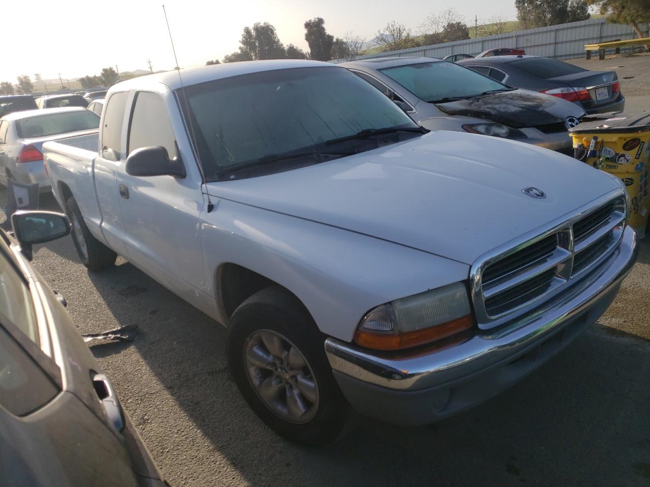 DODGE DAKOTA SLT 2004 with VIN 1D7GL42K64S732094 - Photo from auction