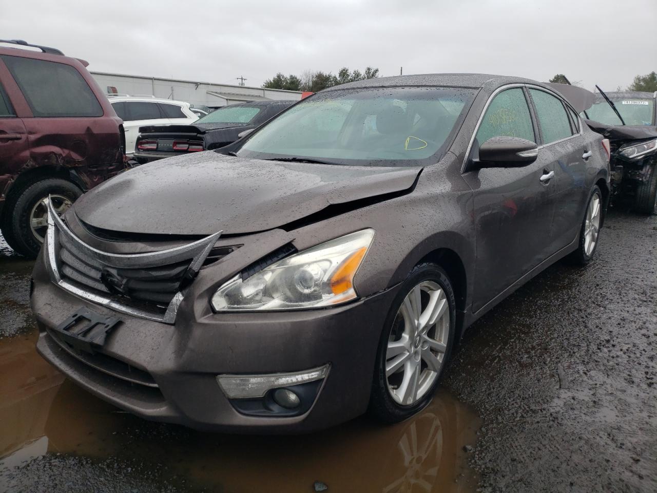 Photo 2 from auction – 2013 NISSAN ALTIMA 3.5 with VIN 1N4BL3AP7DN496944