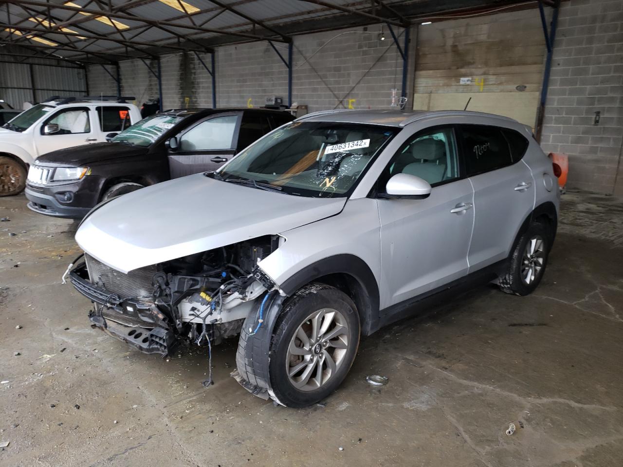 Photo 2 from auction – 2016 HYUNDAI TUCSON LIM with VIN KM8J33A40GU126470