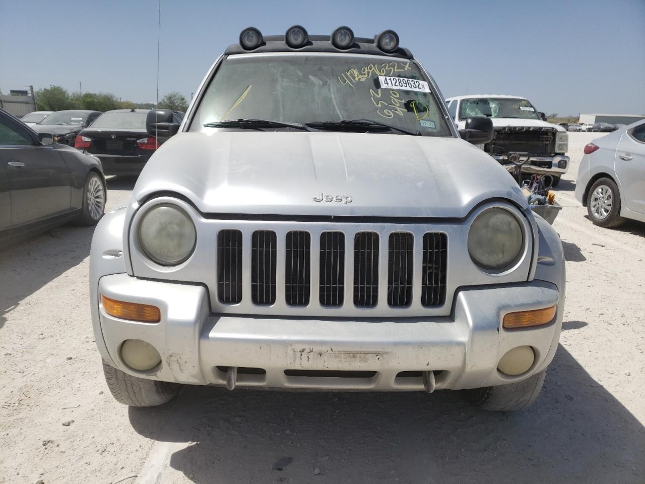 Photo 9 from auction – 2003 JEEP LIBERTY RE with VIN 1J4GK38K83W652490