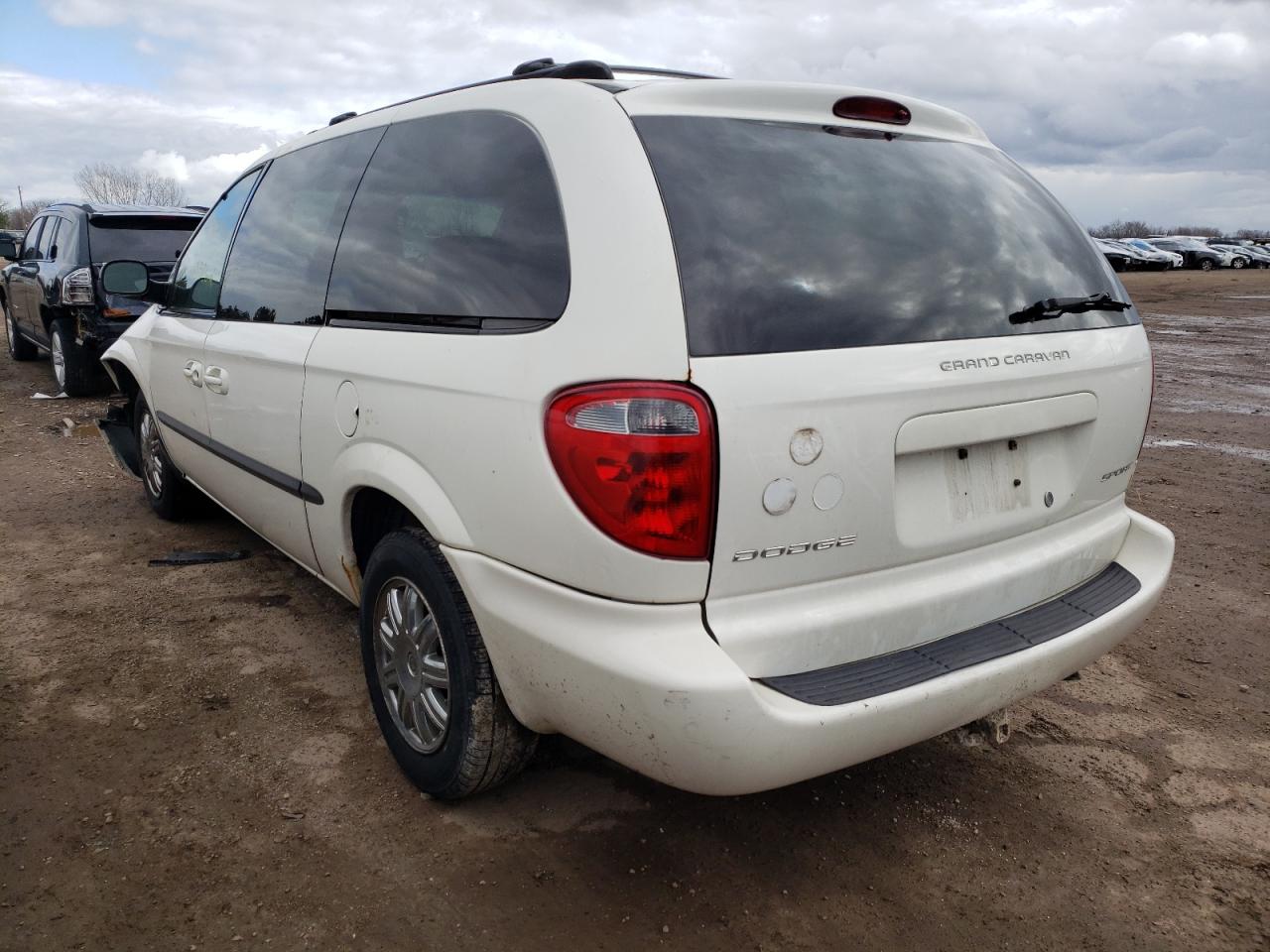 Foto 3 de la subasta – 2002 DODGE GRAND CARA con VIN 2B4GP44382R728709