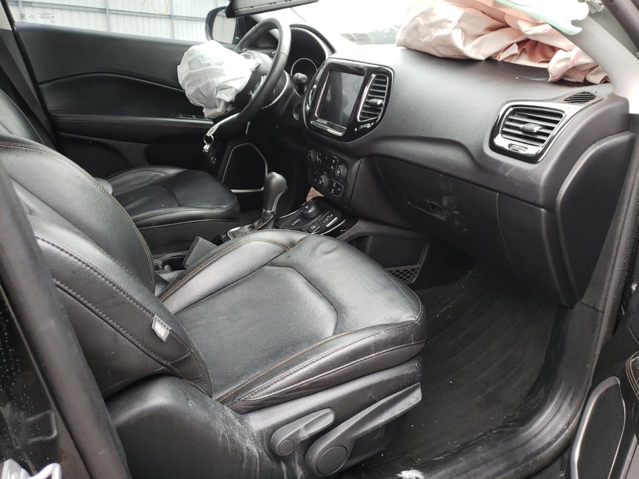 Photo 5 from auction – 2018 JEEP COMPASS LI with VIN 3C4NJDCB7JT332657