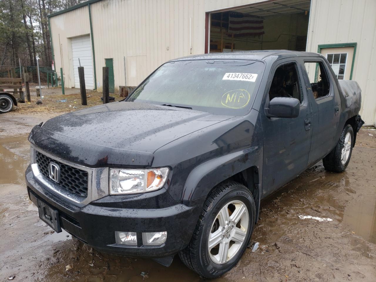 Photo 2 from auction – 2012 HONDA RIDGELINE with VIN 5FPYK1F5XCB002163