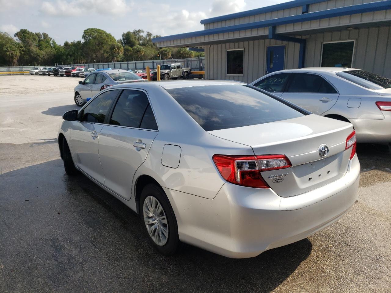 Photo 3 from auction – 2014 TOYOTA CAMRY L with VIN 4T1BF1FK4EU844253