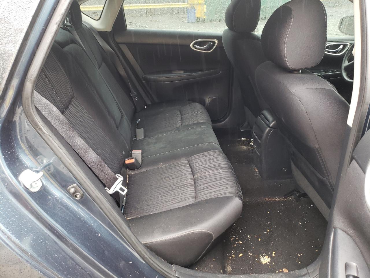 Photo 6 from auction – 2016 NISSAN SENTRA S with VIN 3N1AB7AP4GL650405