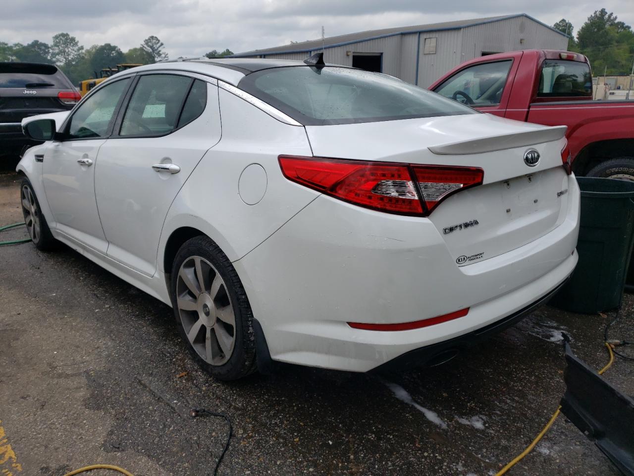 Photo 3 from auction – 2012 KIA OPTIMA SX with VIN 5XXGR4A62CG019246