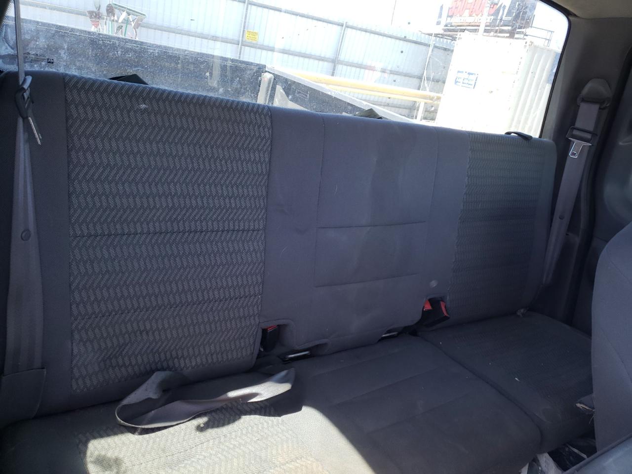 Photo 6 from auction – 2003 FORD F150 with VIN 1FTRX18L53NA71855