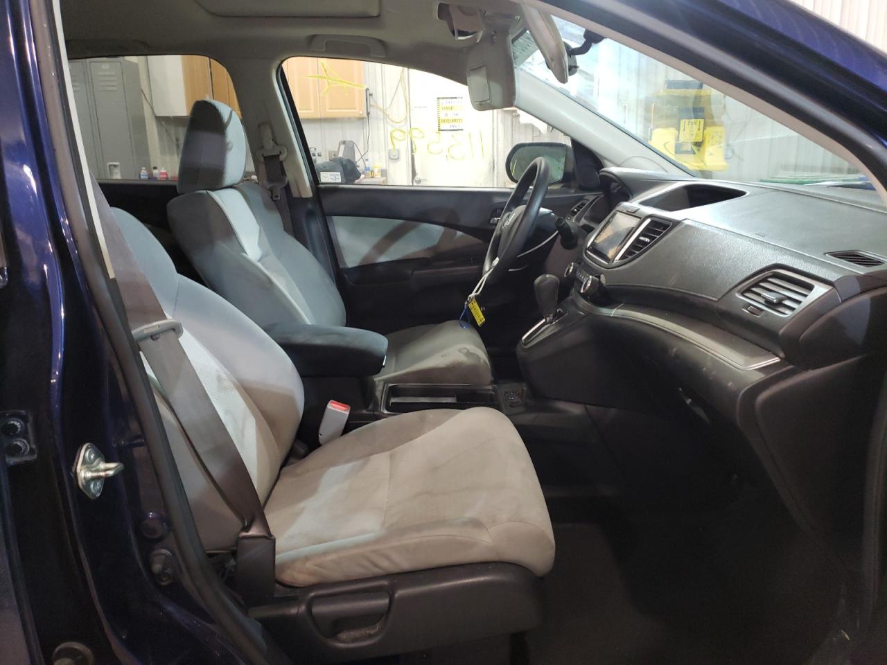 Photo 5 from auction – 2016 HONDA CR-V EX with VIN 5J6RM4H5XGL092966