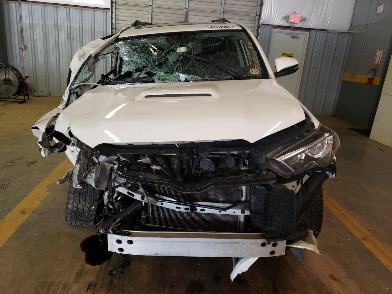 Photo 9 from auction – 2019 TOYOTA 4RUNNER SR with VIN JTEBU5JR7K5700865