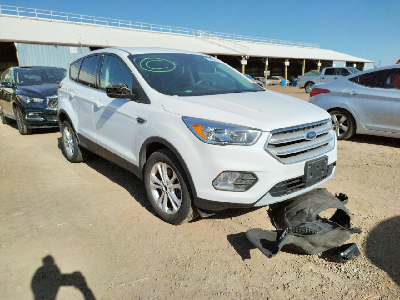 FORD ESCAPE SE 2019 with VIN 1FMCU9GD5KUA03286 - Photo from auction