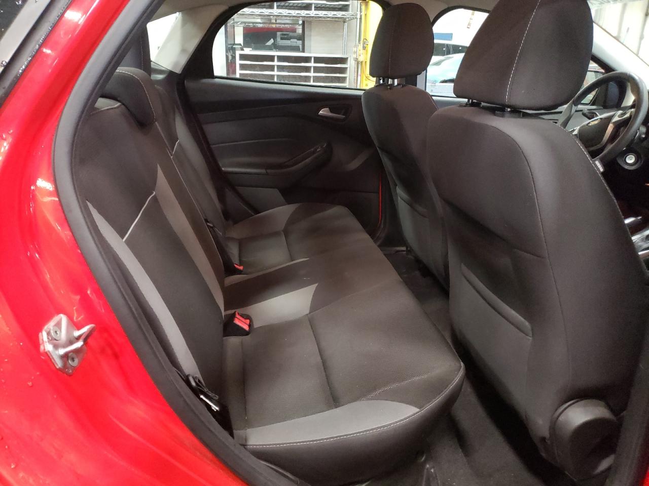 Photo 6 from auction – 2013 FORD FOCUS SE with VIN 1FADP3F25DL251405