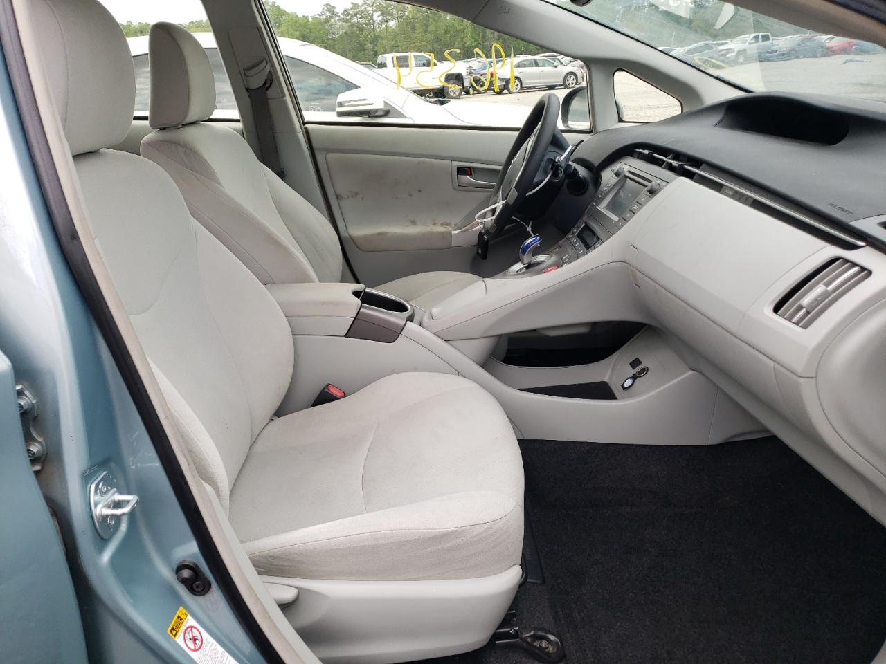 Photo 5 from auction – 2015 TOYOTA PRIUS with VIN JTDKN3DU7F1974490