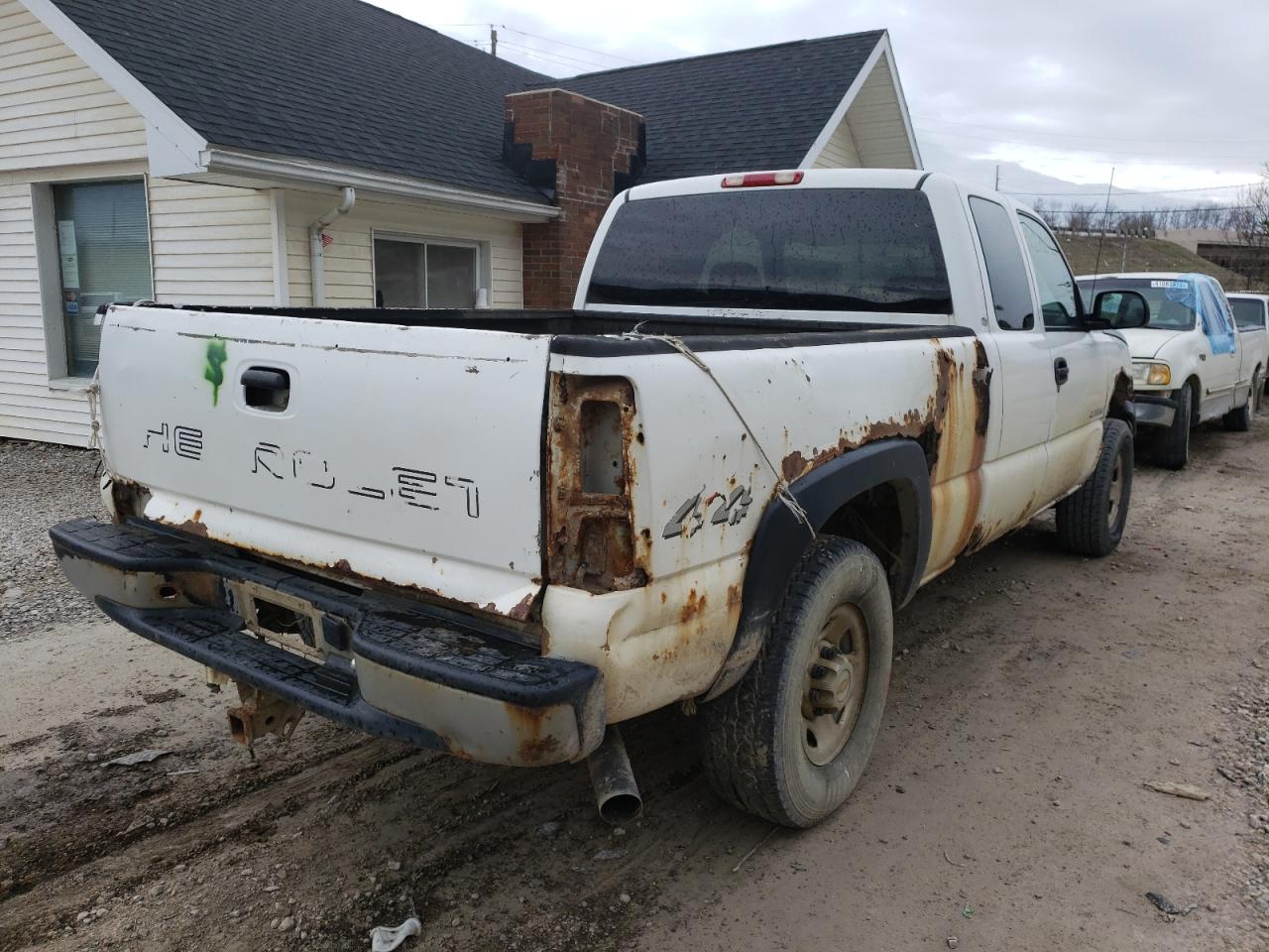 Photo 4 from auction – 2005 CHEVROLET SILVERADO with VIN 1GCHK29U65E207713