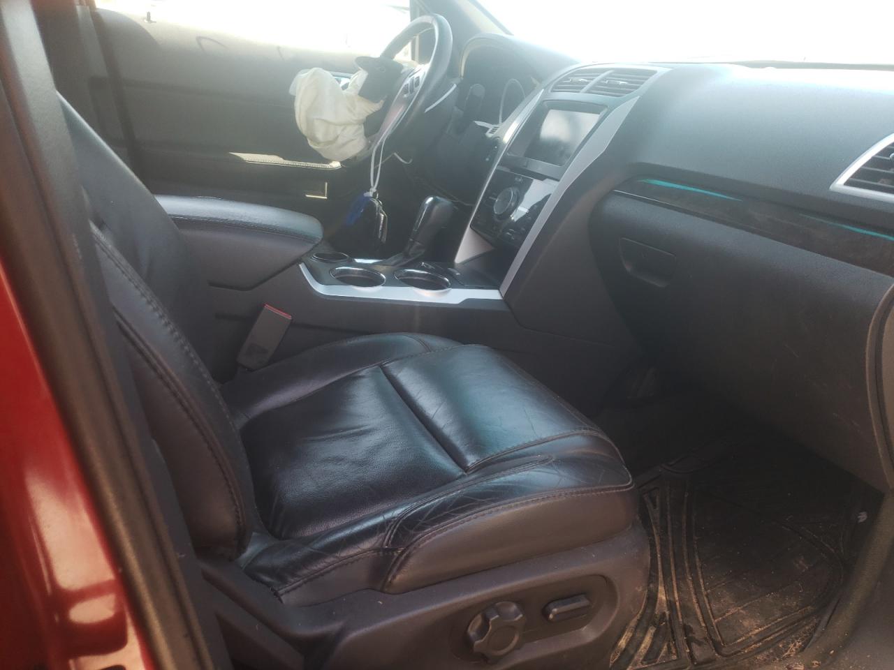Photo 5 from auction – 2014 FORD EXPLORER L with VIN 1FM5K7F87EGB00550