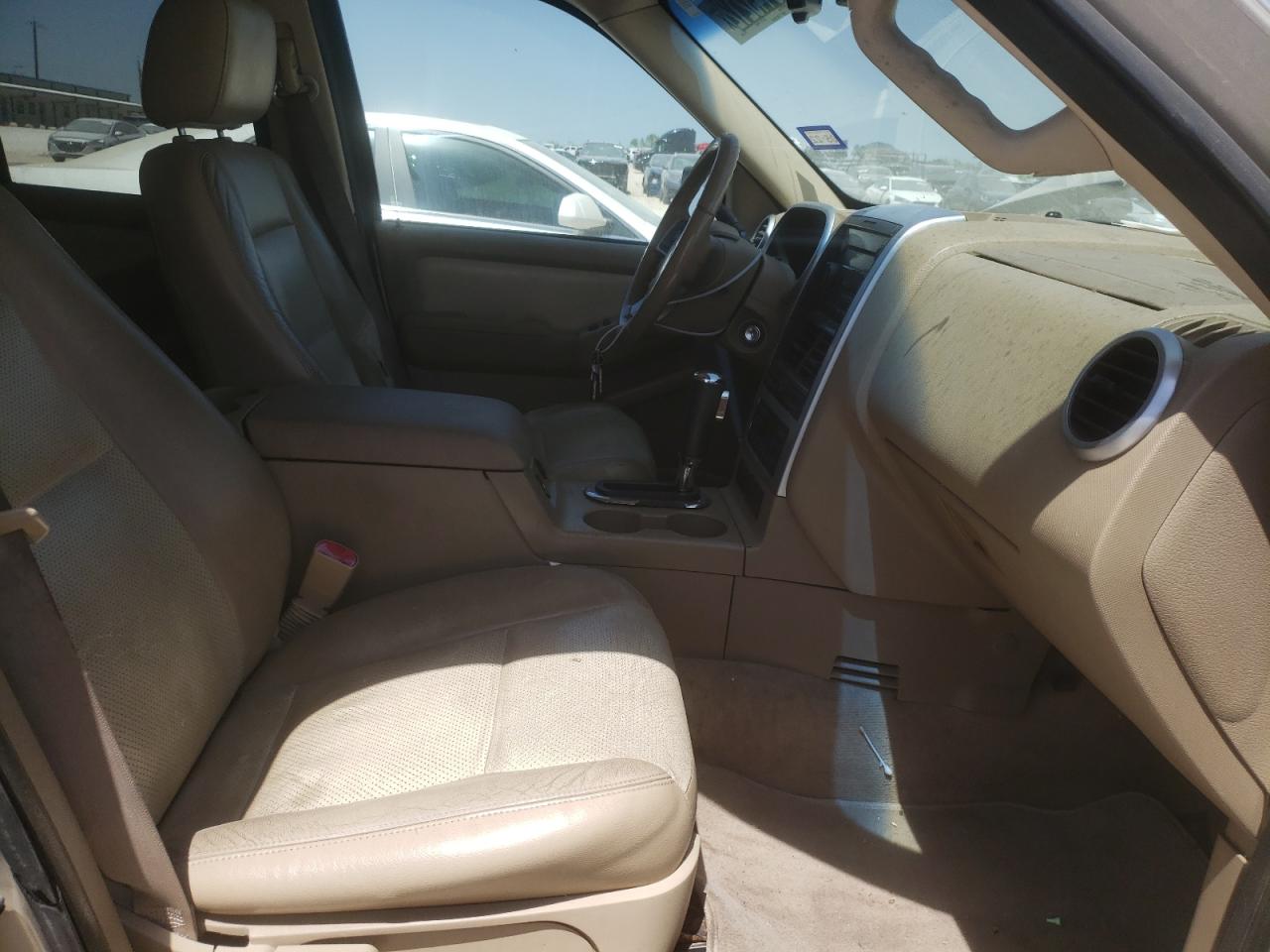 Photo 5 from auction – 2007 MERCURY MOUNTAINEE with VIN 4M2EU37E27UJ15242