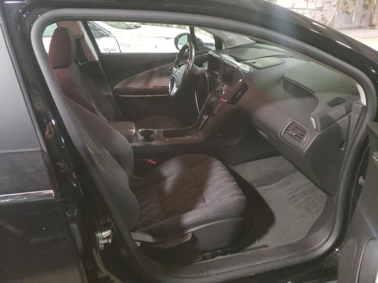 Photo 5 from auction – 2014 CHEVROLET VOLT with VIN 1G1RA6E42EU164829